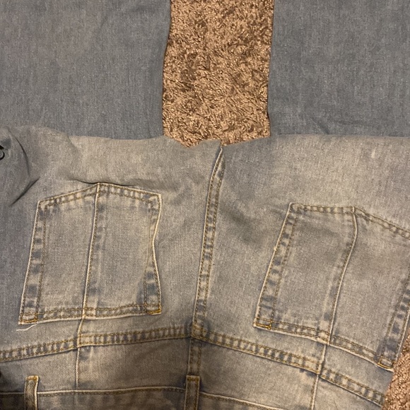 Straight Leg Jeans - Picture 4 of 4